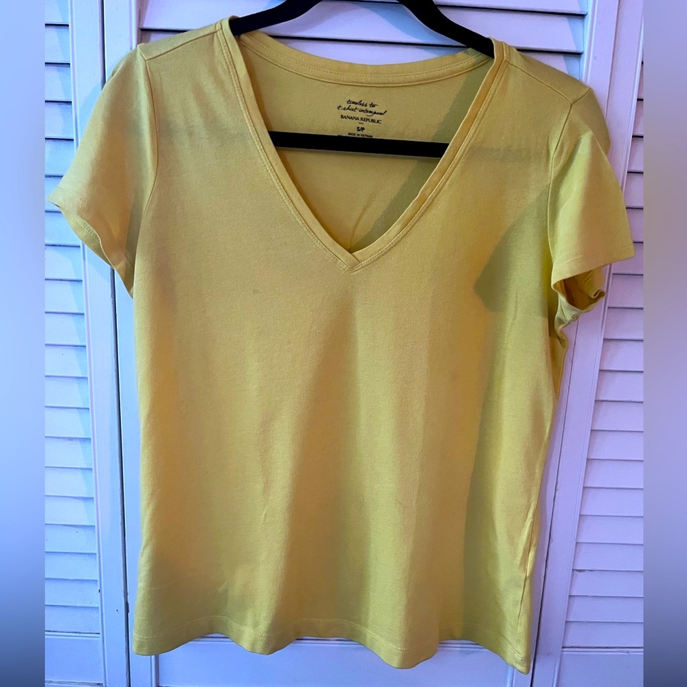 Banana Republic basic Tee